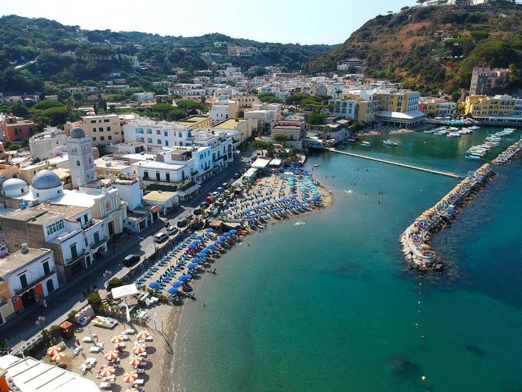 B&B Celestina Ischia Lacco Ameno  Buitenkant foto