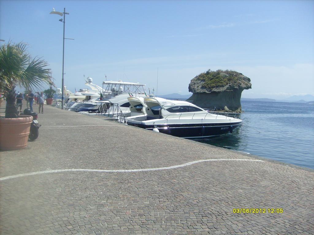 B&B Celestina Ischia Lacco Ameno  Buitenkant foto