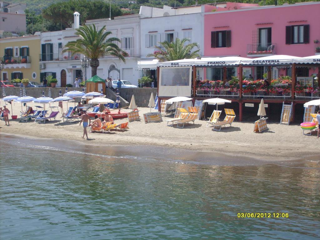 B&B Celestina Ischia Lacco Ameno  Buitenkant foto